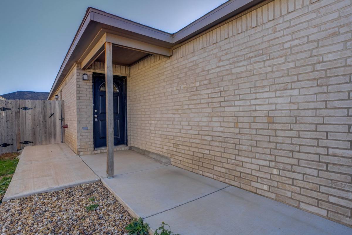 Apartment for rent at 1009 Preston Trail, Wolfforth, TX 79382