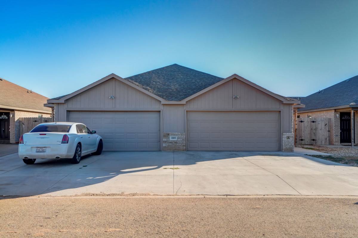 Apartment for rent at 1009 Preston Trail, Wolfforth, TX 79382