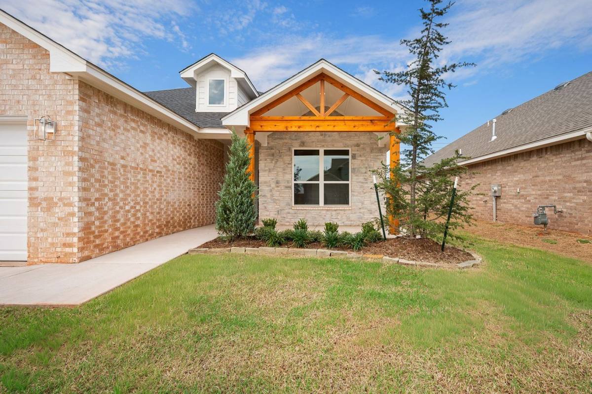 House for rent at 4909 Misty Wood Lane, Mustang, OK 73064