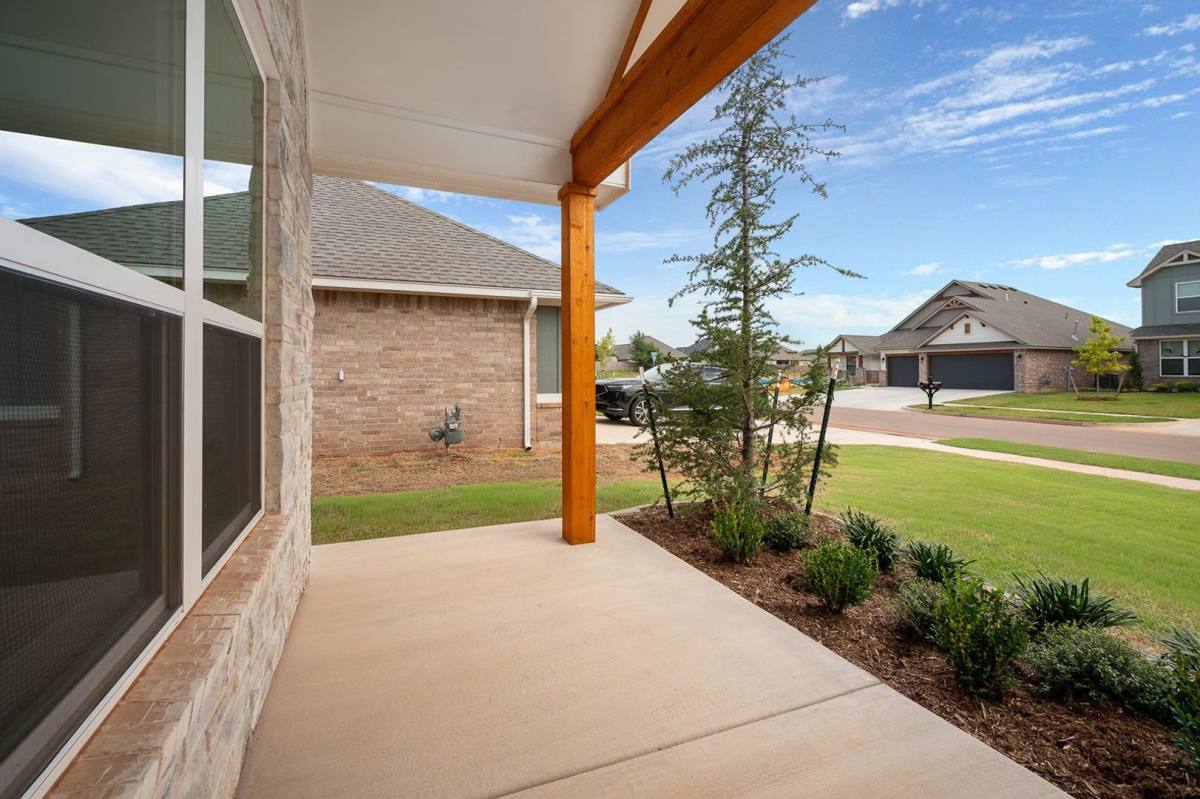 House for rent at 4909 Misty Wood Lane, Mustang, OK 73064