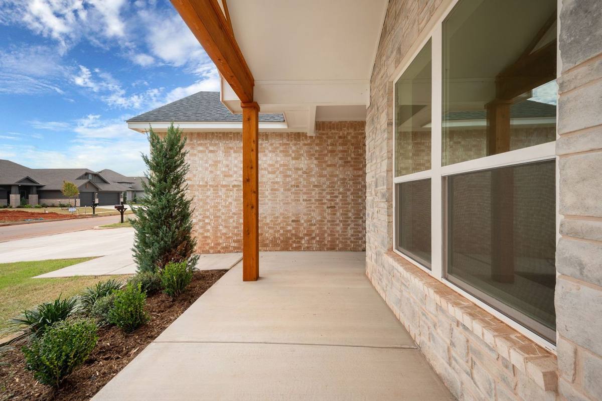 House for rent at 4909 Misty Wood Lane, Mustang, OK 73064