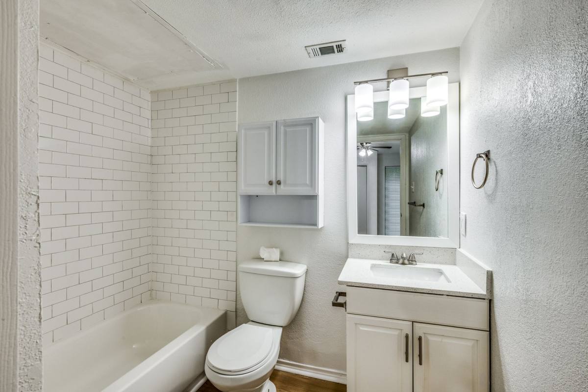 Townhouse for rent at 117 Peachtree Court #A, Kennedale, TX 76060