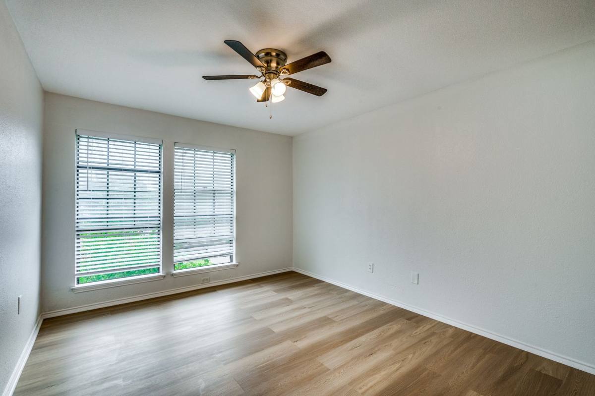 Townhouse for rent at 117 Peachtree Court #A, Kennedale, TX 76060