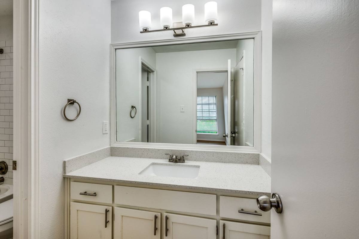 Townhouse for rent at 117 Peachtree Court #A, Kennedale, TX 76060