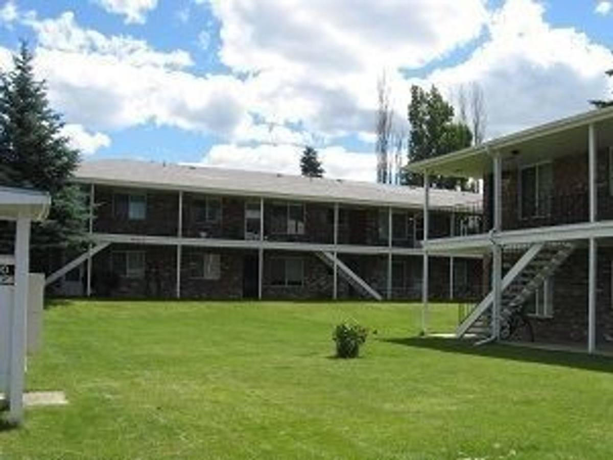 Apartment for rent at 10110 N Colfax Rd, Spokane, WA 99218