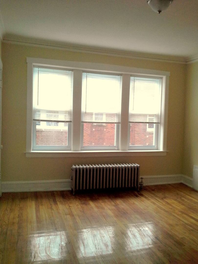 Apartment for rent at 4014-22 W Melrose, Chicago, IL 60641