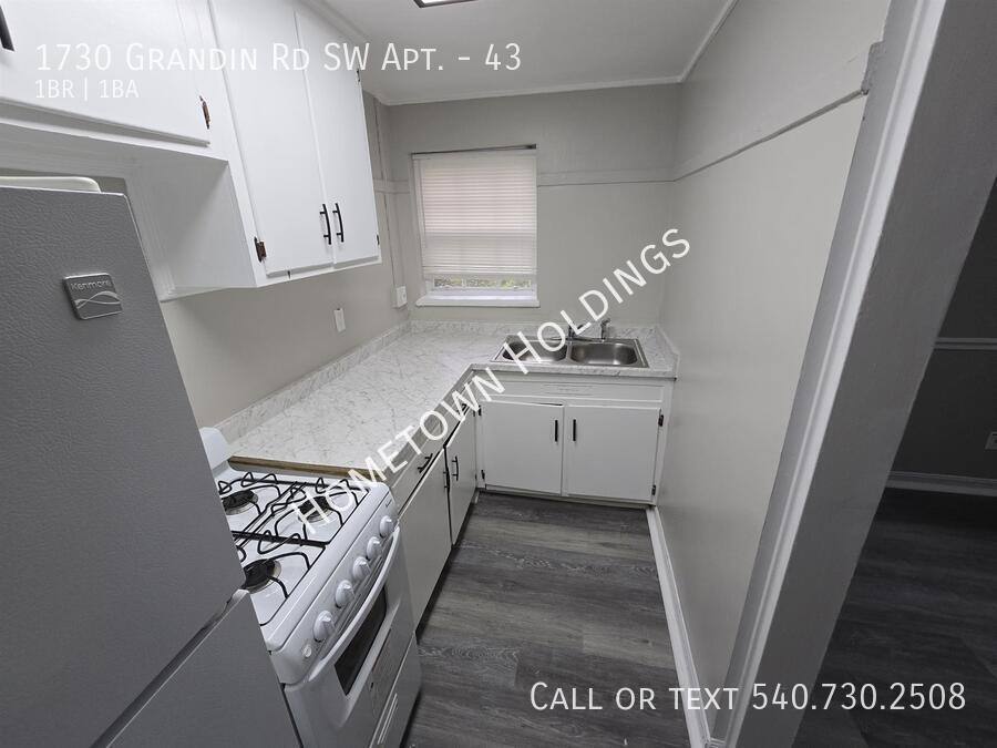 Apartment for rent at 1730 Grandin Rd SW #43, Roanoke, VA 24015