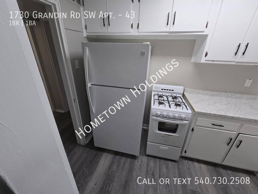 Apartment for rent at 1730 Grandin Rd SW #43, Roanoke, VA 24015