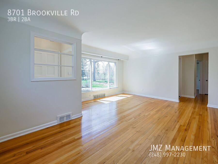 House for rent at 8701 Brookville Rd, Plymouth, MI 48170