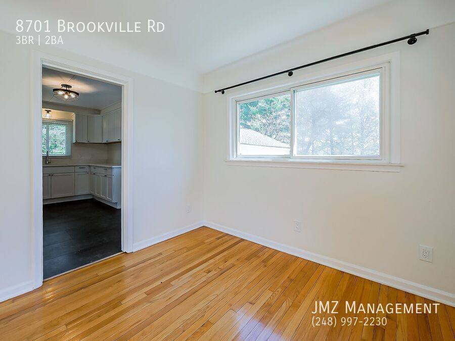 House for rent at 8701 Brookville Rd, Plymouth, MI 48170
