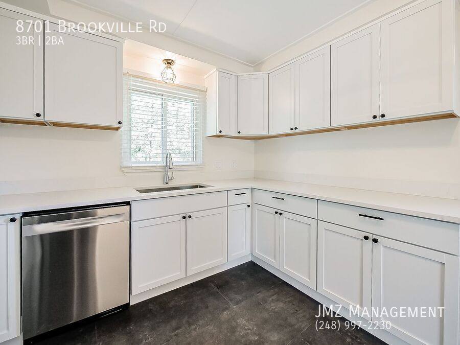 House for rent at 8701 Brookville Rd, Plymouth, MI 48170