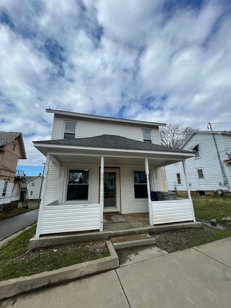 Apartment for rent at 748 Stewart St, Meadville, PA 16335