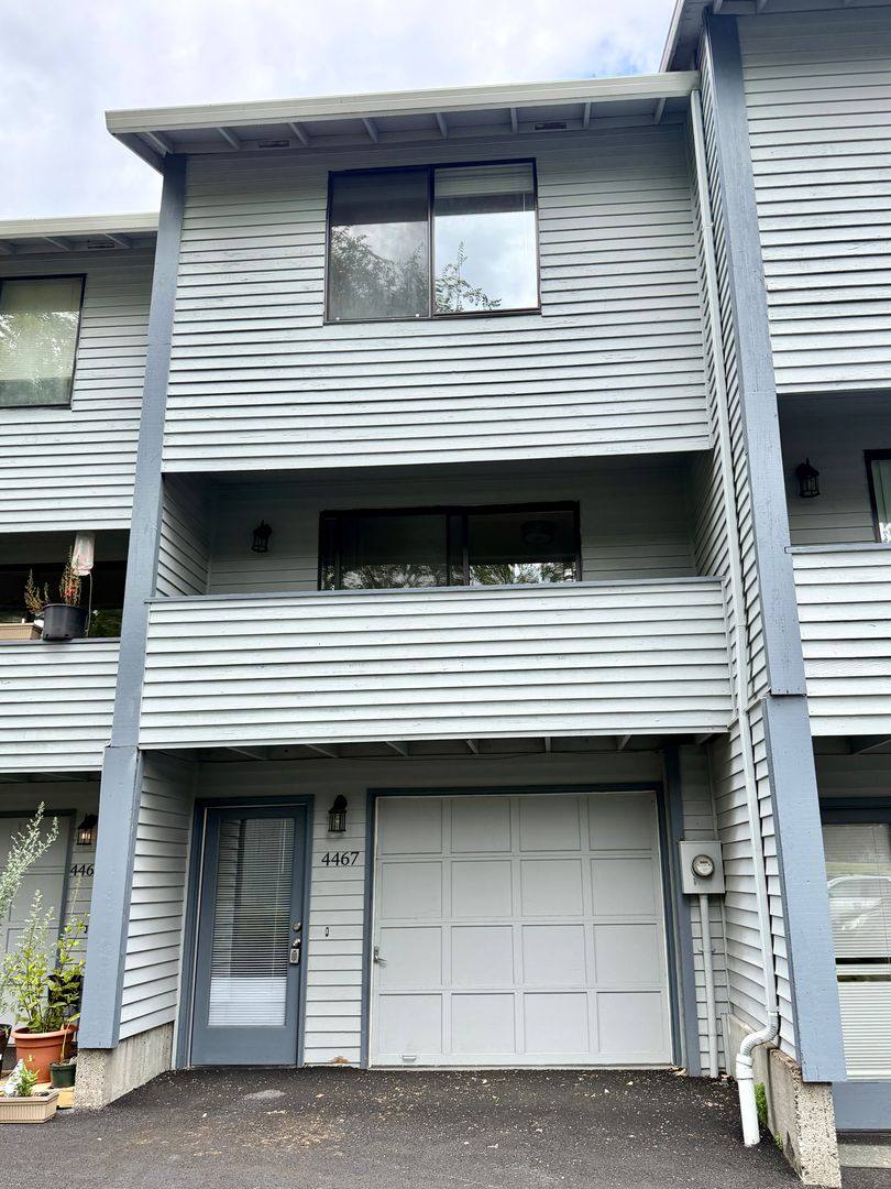 Apartment for rent at 4465 - 4469 SW Garden Home Rd, Portland, OR 97219
