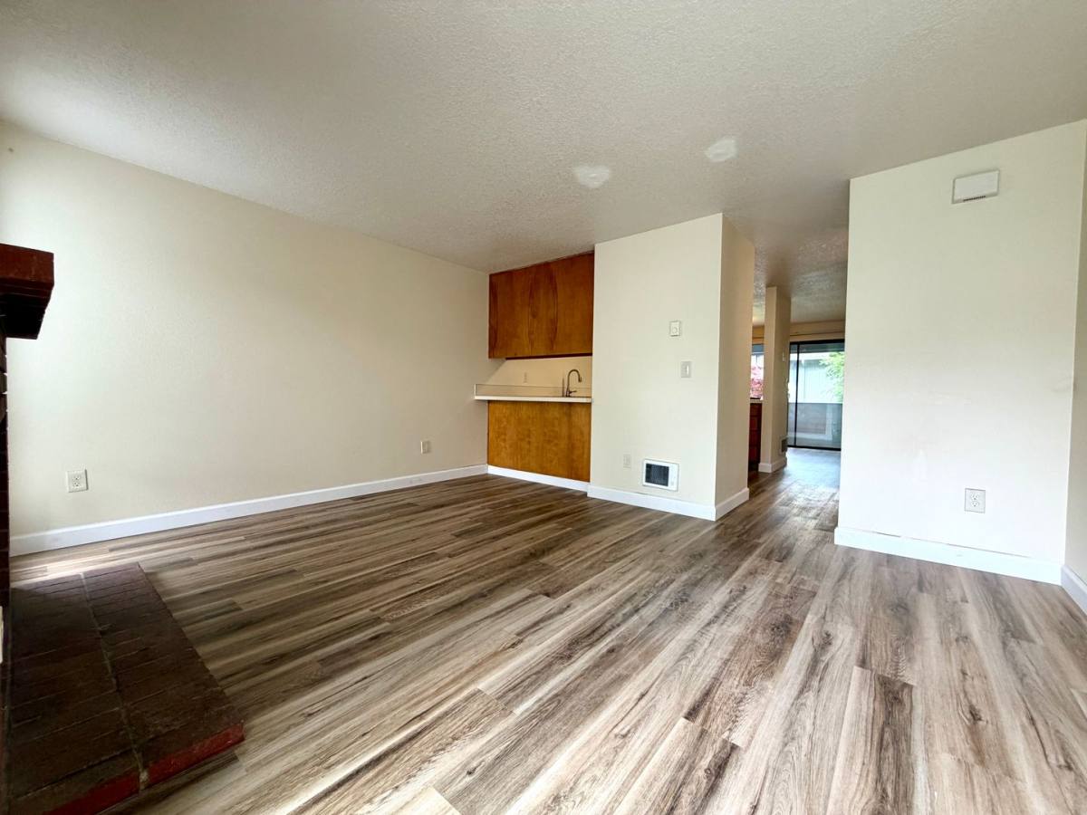 Apartment for rent at 4465 - 4469 SW Garden Home Rd, Portland, OR 97219