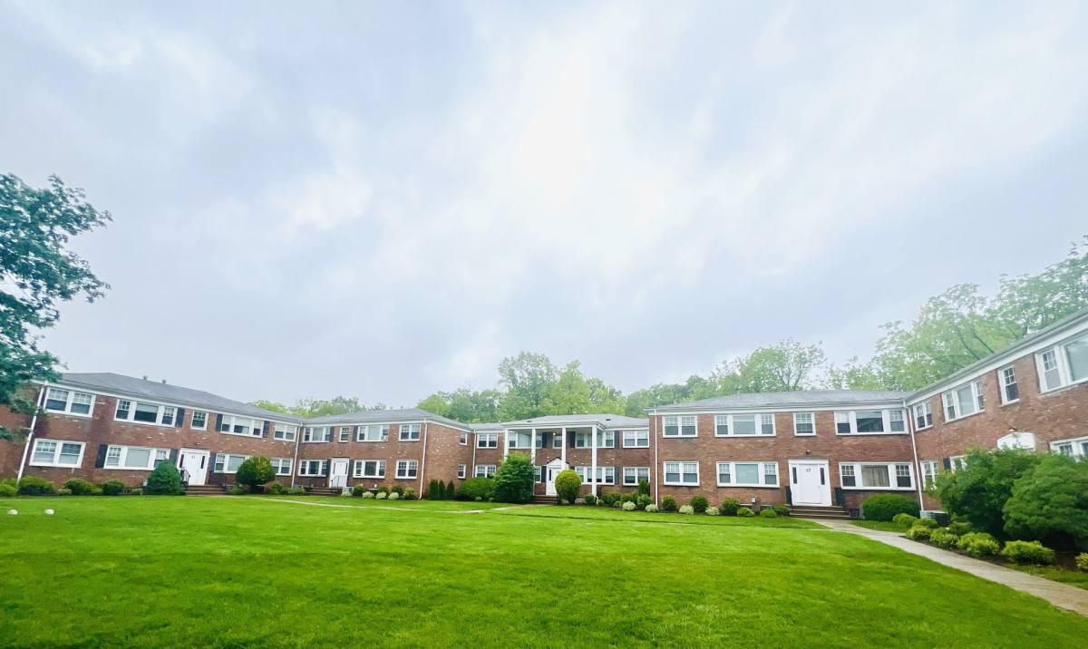 Apartment for rent at 5-20 Oak Terrace & 195-221 Mountain Ave, Somerville, NJ 08876