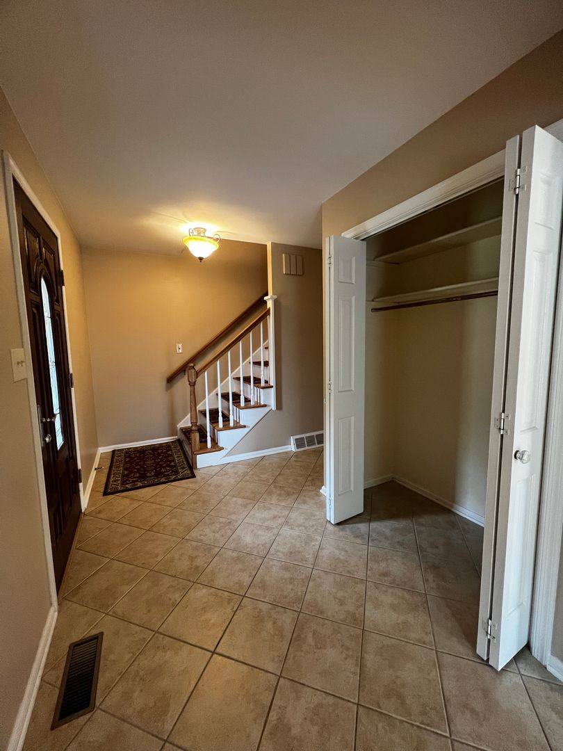 House for rent at 75 Plymouth Circle, Hershey, PA 17033