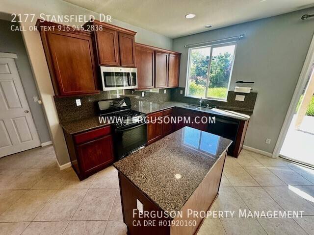 House for rent at 2177 Stansfield Dr, Roseville, CA 95747