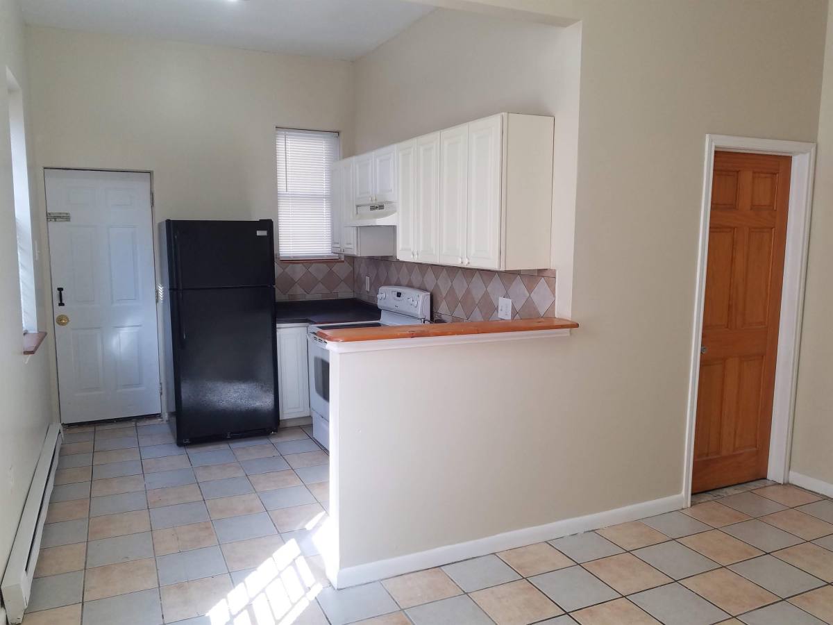 Apartment for rent at 1323 W Butler St - 1st Floor, Philadelphia, PA 19140