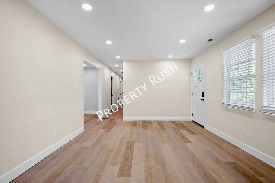 House for rent at 321 Whitmire Circle, Tunnel Hill, GA 30755