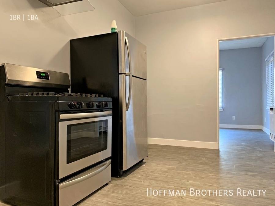 Apartment for rent at 321 S Verdugo Rd #8, Glendale, CA 91205