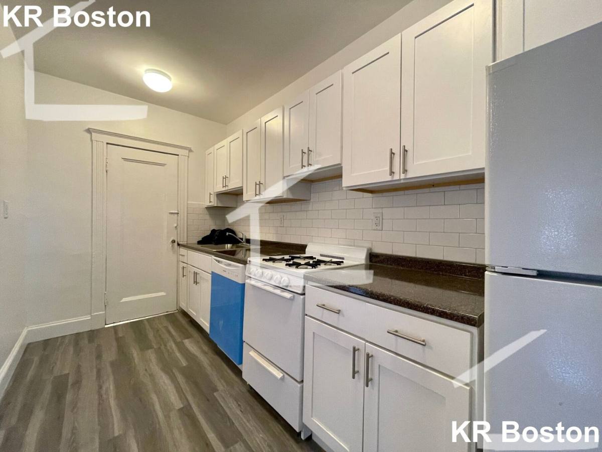 Apartment for rent at 10 Vinal St #5A, Brighton, MA 02135