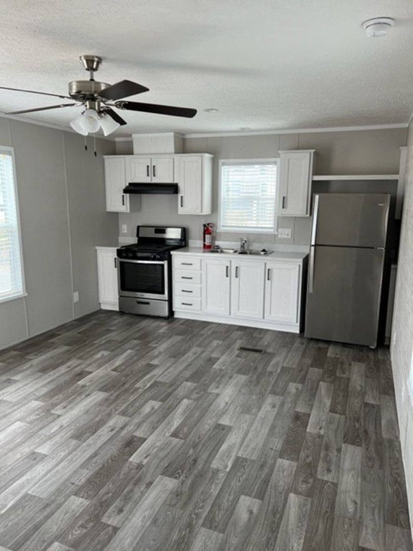 Apartment for rent at 3011 N Garfield Rd #5, Traverse City, MI 49686