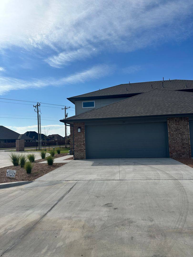 House for rent at 19601 N Pennsylvania Ave, Edmond, OK 73012