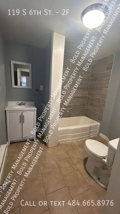 Apartment for rent at 119 S 6th St #2F, Reading, PA 19602