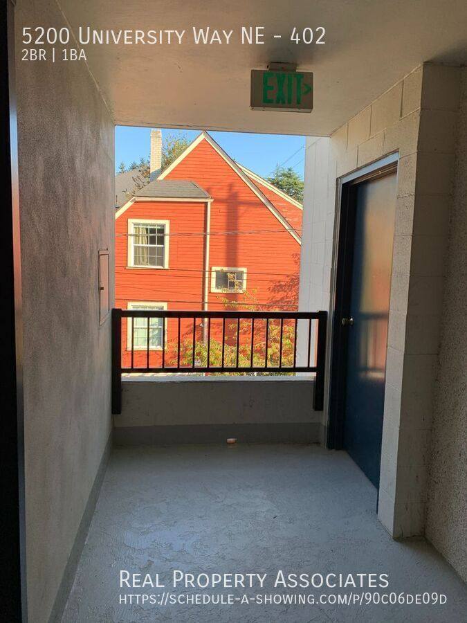 Apartment for rent at 5200 University Way NE #402, Seattle, WA 98105