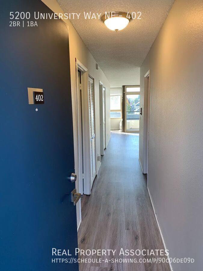 Apartment for rent at 5200 University Way NE #402, Seattle, WA 98105