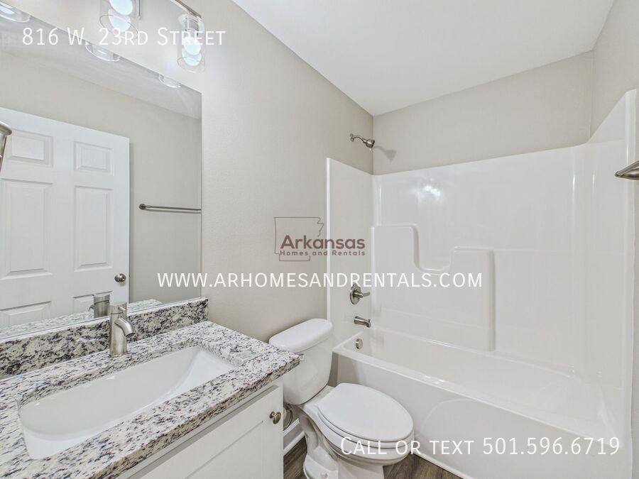 House for rent at 816 W 23rd St, North Little Rock, AR 72114