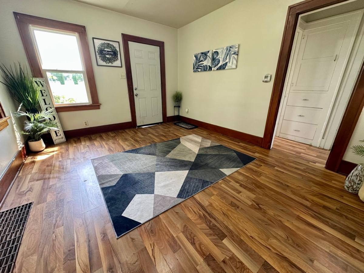 House for rent at 652 Conger St, Waterloo, IA 50703
