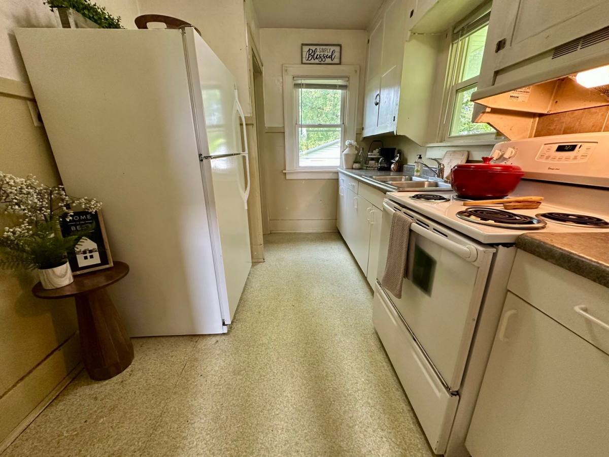 House for rent at 652 Conger St, Waterloo, IA 50703