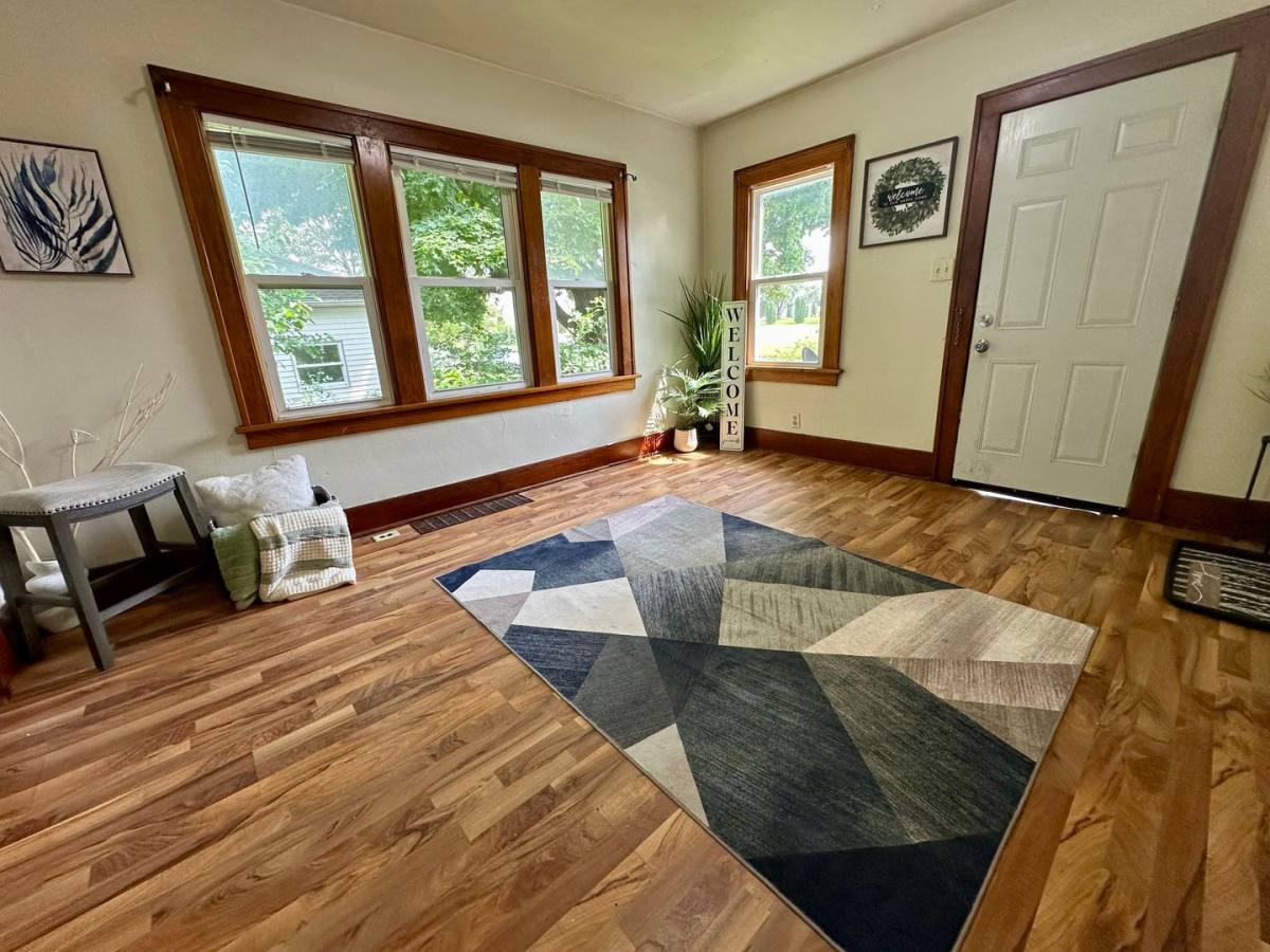 House for rent at 652 Conger St, Waterloo, IA 50703