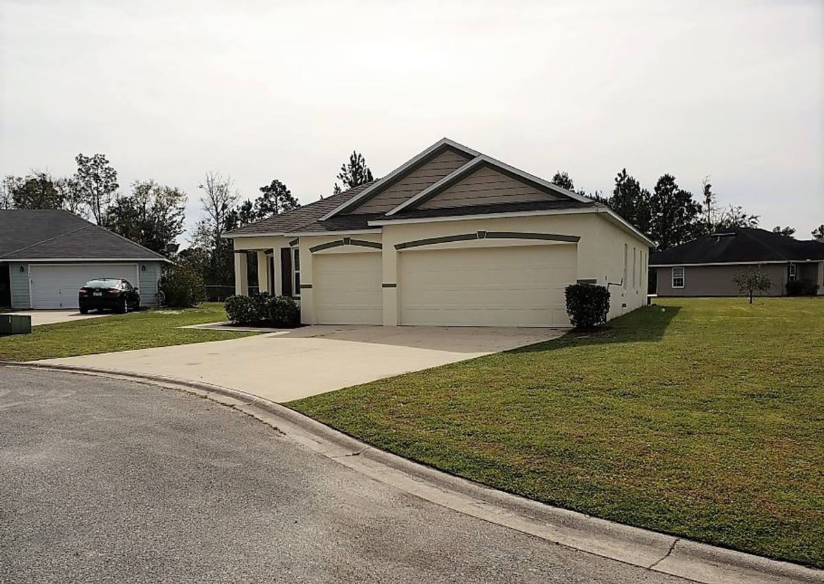 House for rent at 110 Cedar Circle Dr, Kingsland, GA 31548