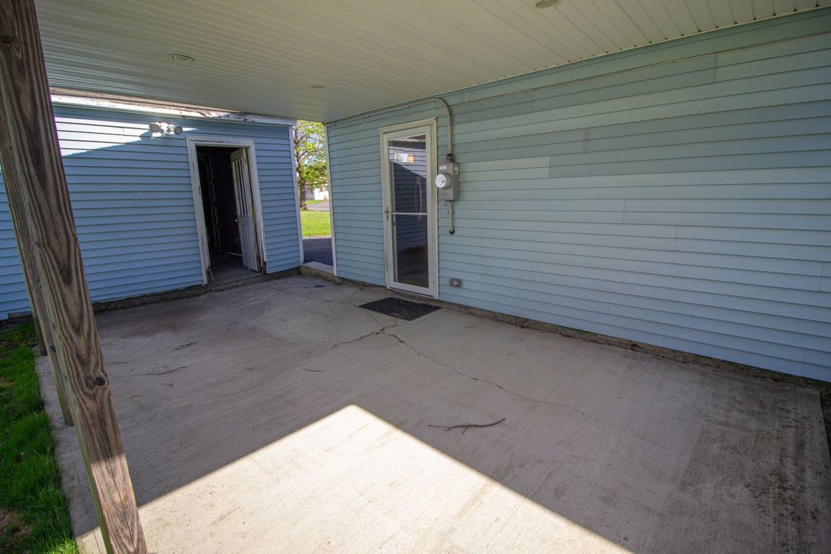 House for rent at 7 David Rd, Latham, NY 12110