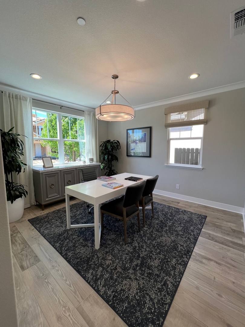 Apartment for rent at 809 Cosmos Dr, Vacaville, CA 95687