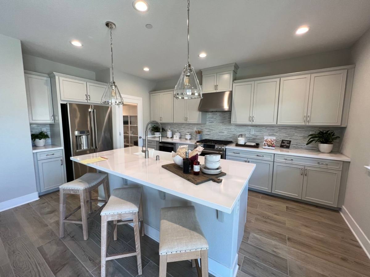 Apartment for rent at 809 Cosmos Dr, Vacaville, CA 95687