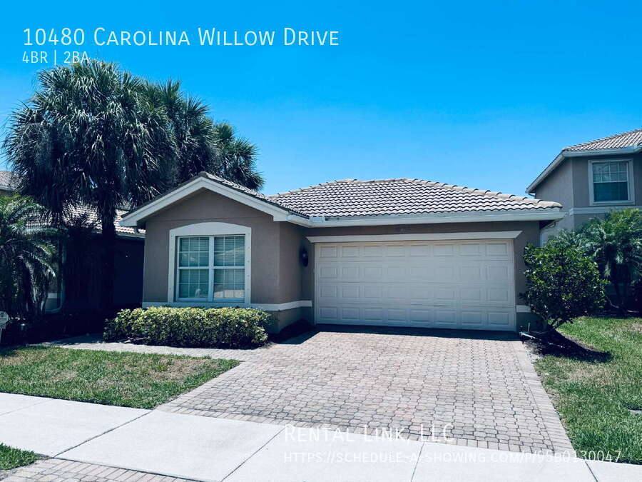 House for rent at 10480 Carolina Willow Dr, Fort Myers, FL 33913