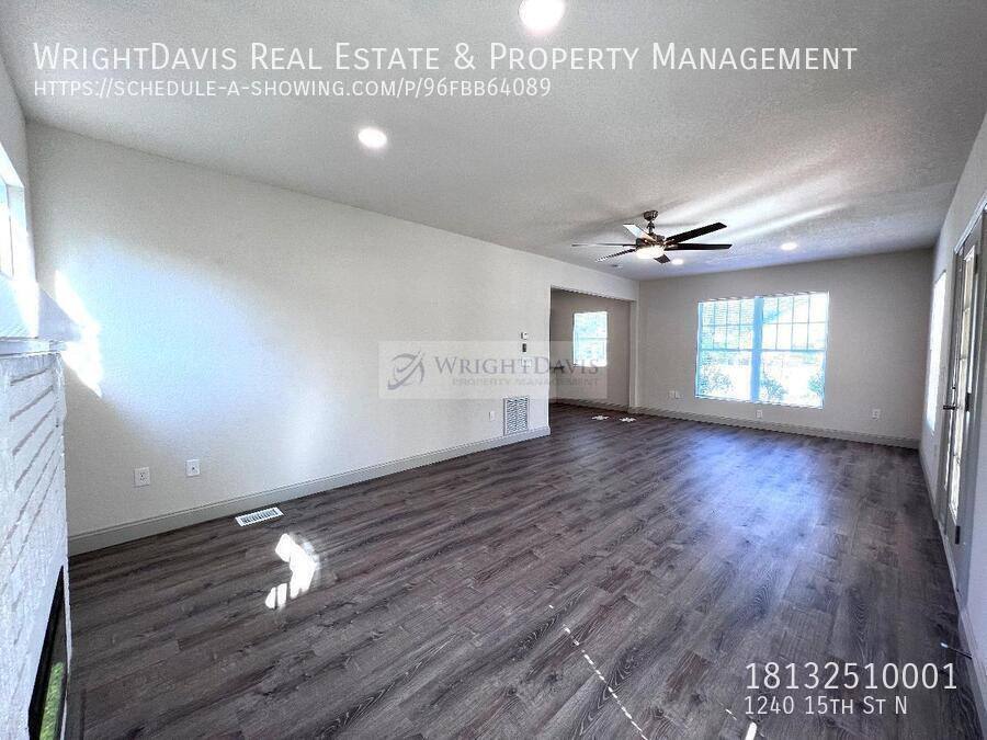 Apartment for rent at 1240 15th St N, Saint Petersburg, FL 33705