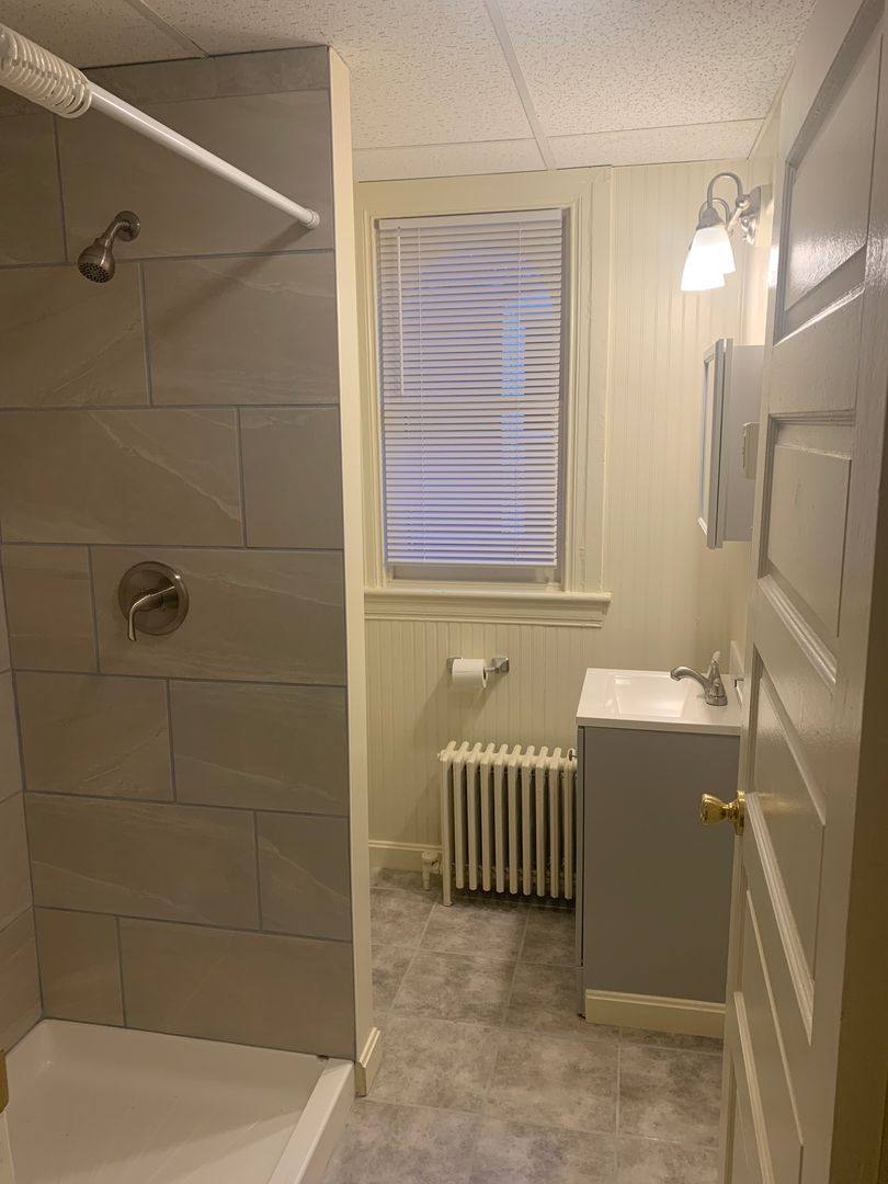 Apartment for rent at 625 E Market St, York, PA 17403