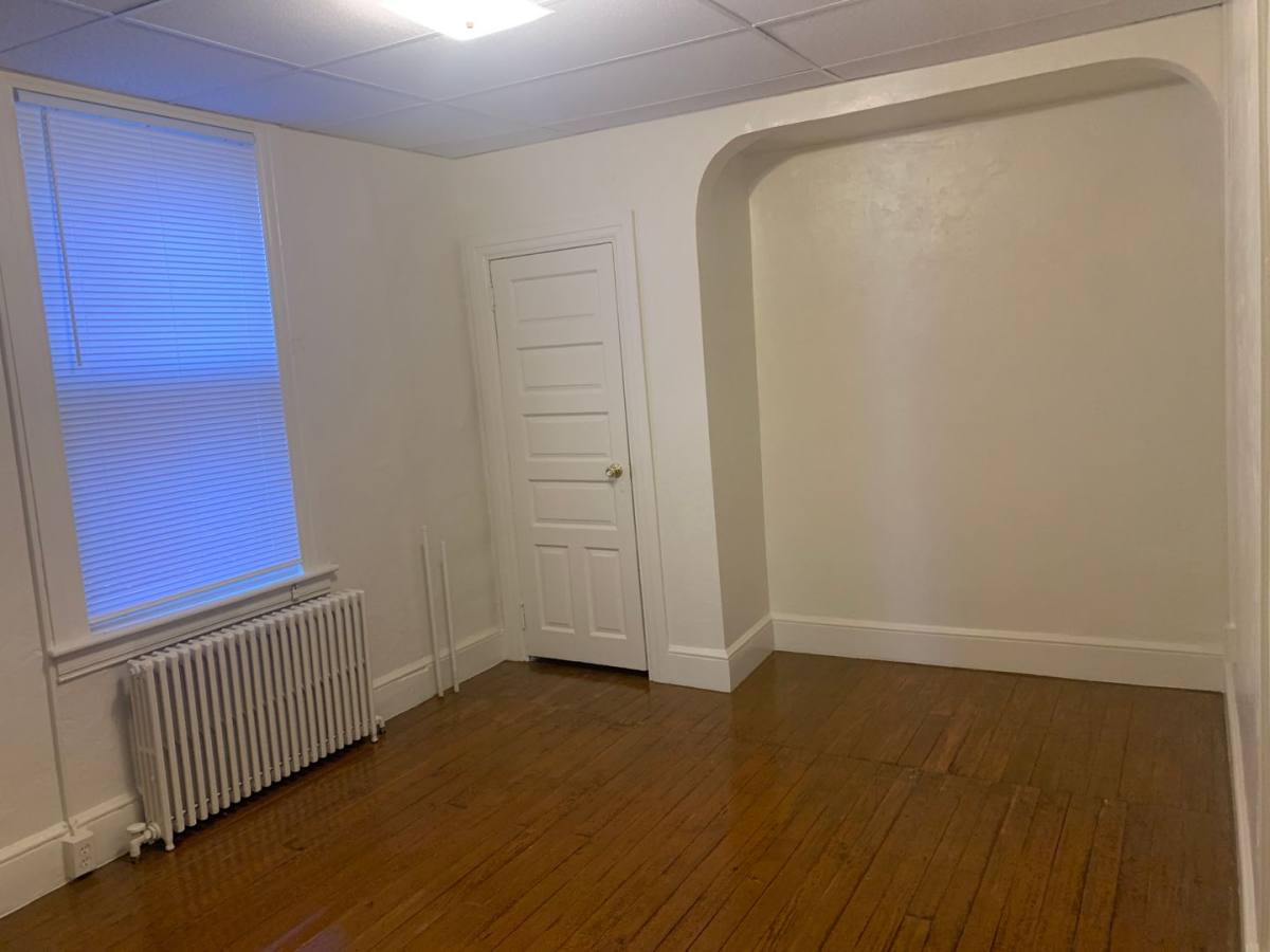 Apartment for rent at 625 E Market St, York, PA 17403