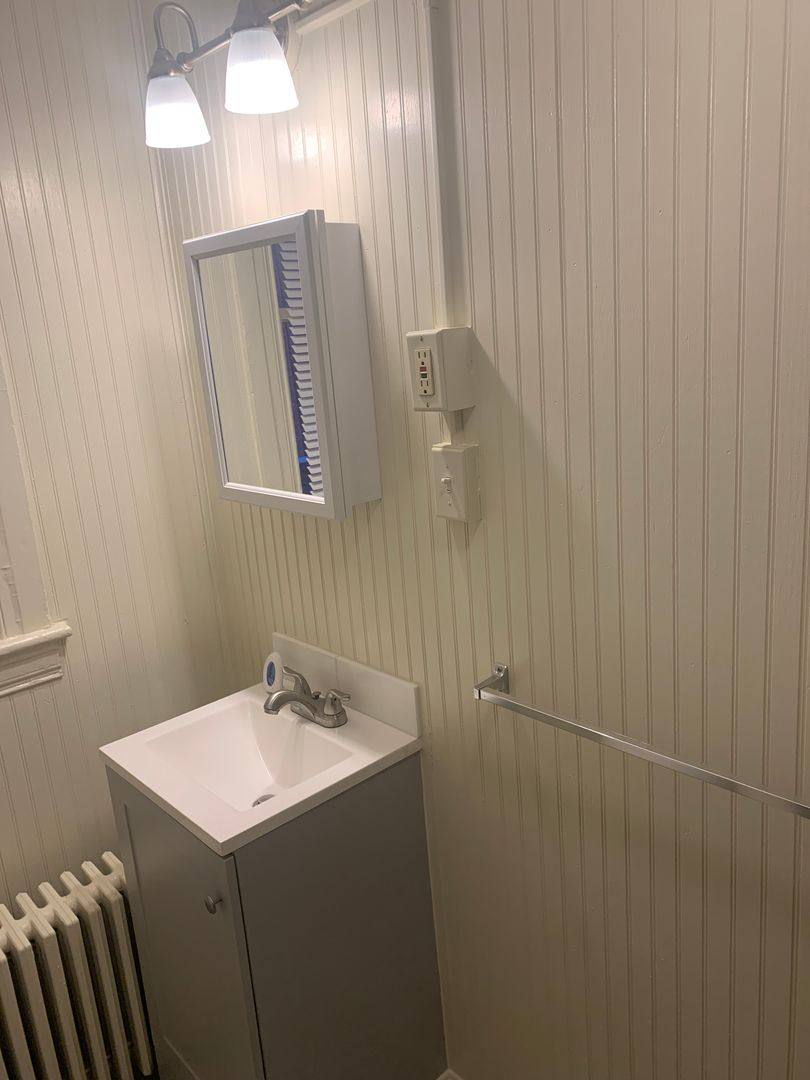 Apartment for rent at 625 E Market St, York, PA 17403