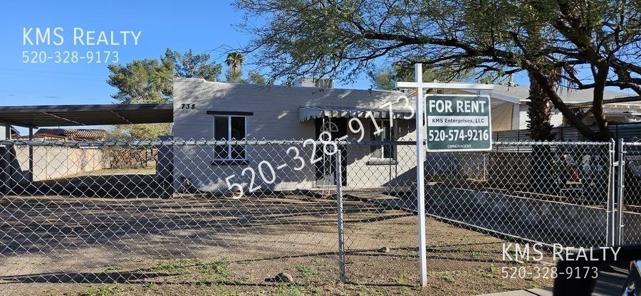 House for rent at 738 W Paris Promenade, Tucson, AZ 85705