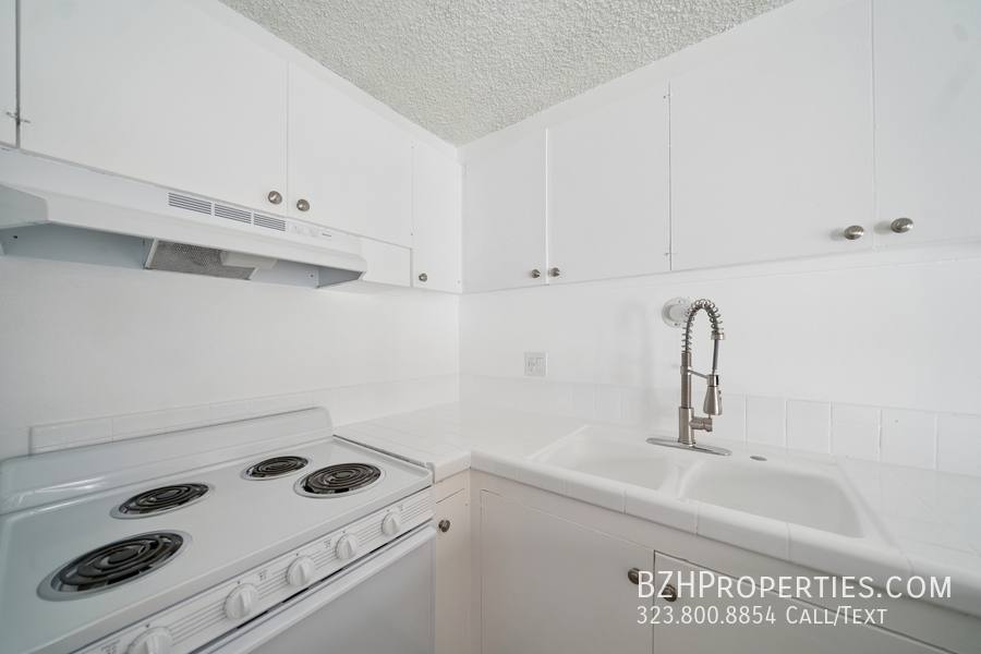 Apartment for rent at 7545 W Hampton Ave #108, Los Angeles, CA 90046