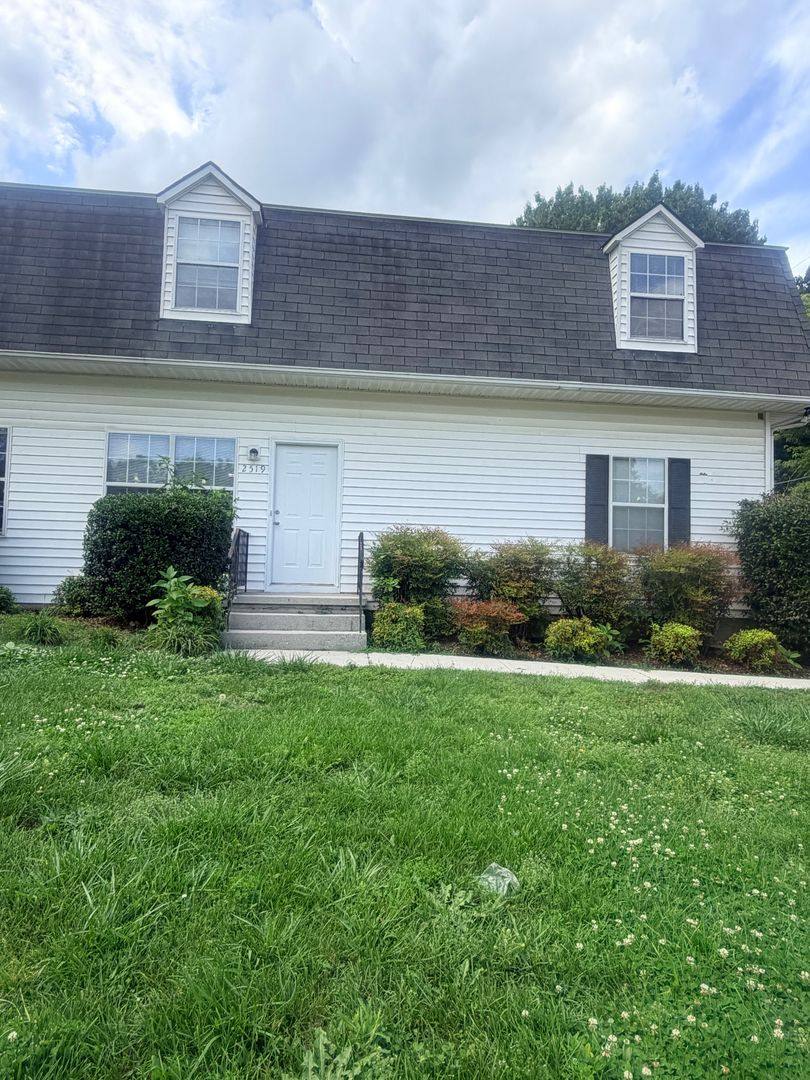 Townhouse for rent at 2519 Cedar Lane, Knoxville, TN 37918