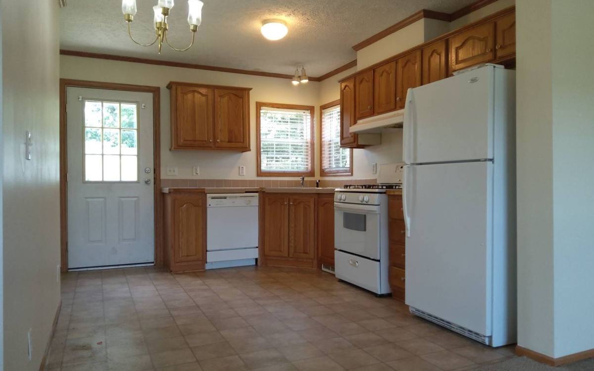 Apartment for rent at 201 Olive St, Goshen, IN 46528