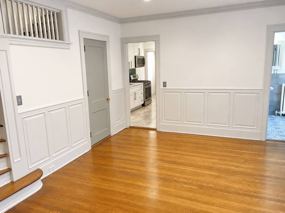 Apartment for rent at 411-413 College Ave SE, Grand Rapids, MI 49503