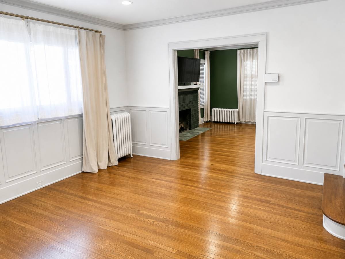 Apartment for rent at 411-413 College Ave SE, Grand Rapids, MI 49503