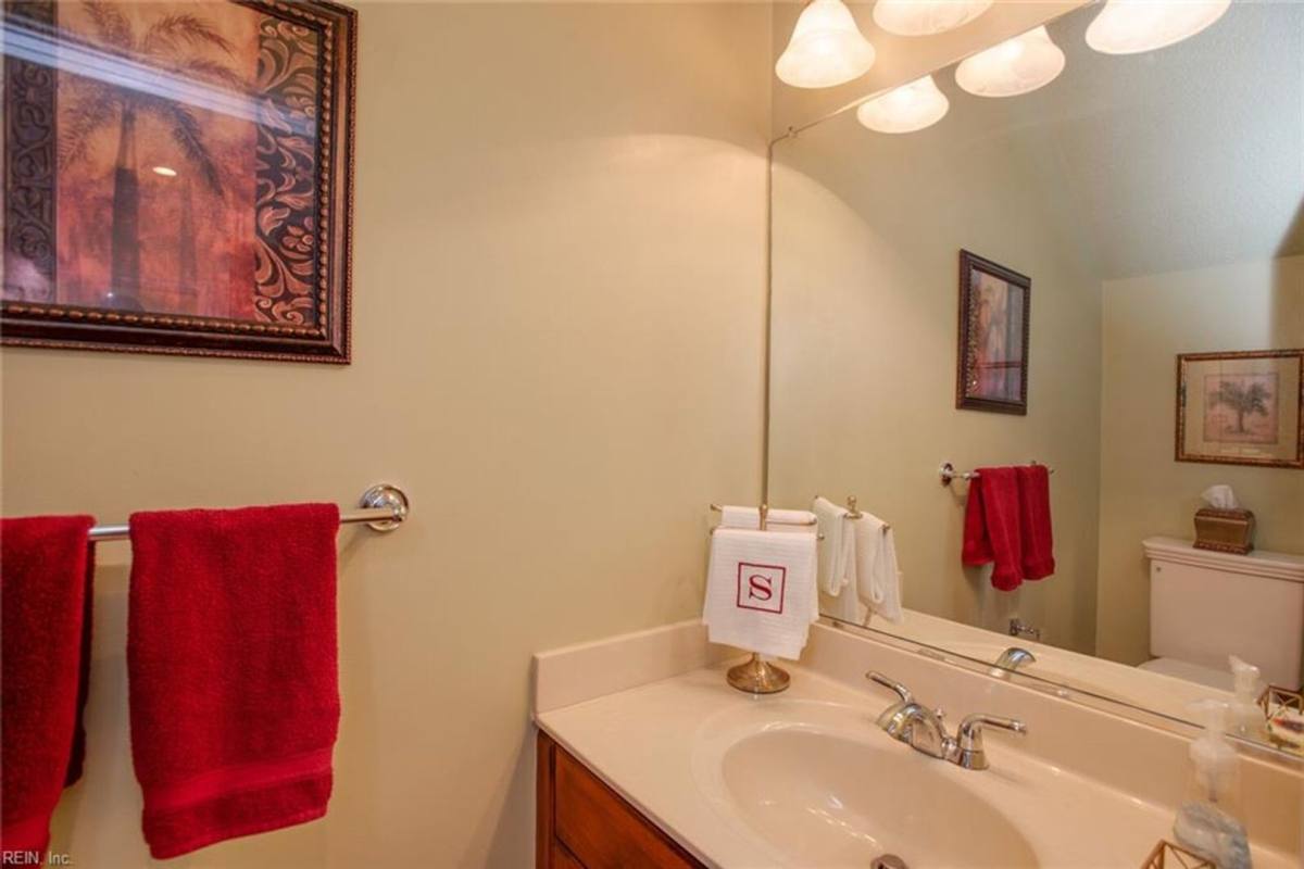 Apartment for rent at 1032 Horton Place, Virginia Beach, VA 23454